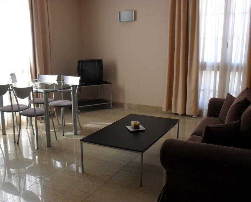 Apartaments Bt Vent De Garbi 艾姆布里亚布拉瓦 外观 照片