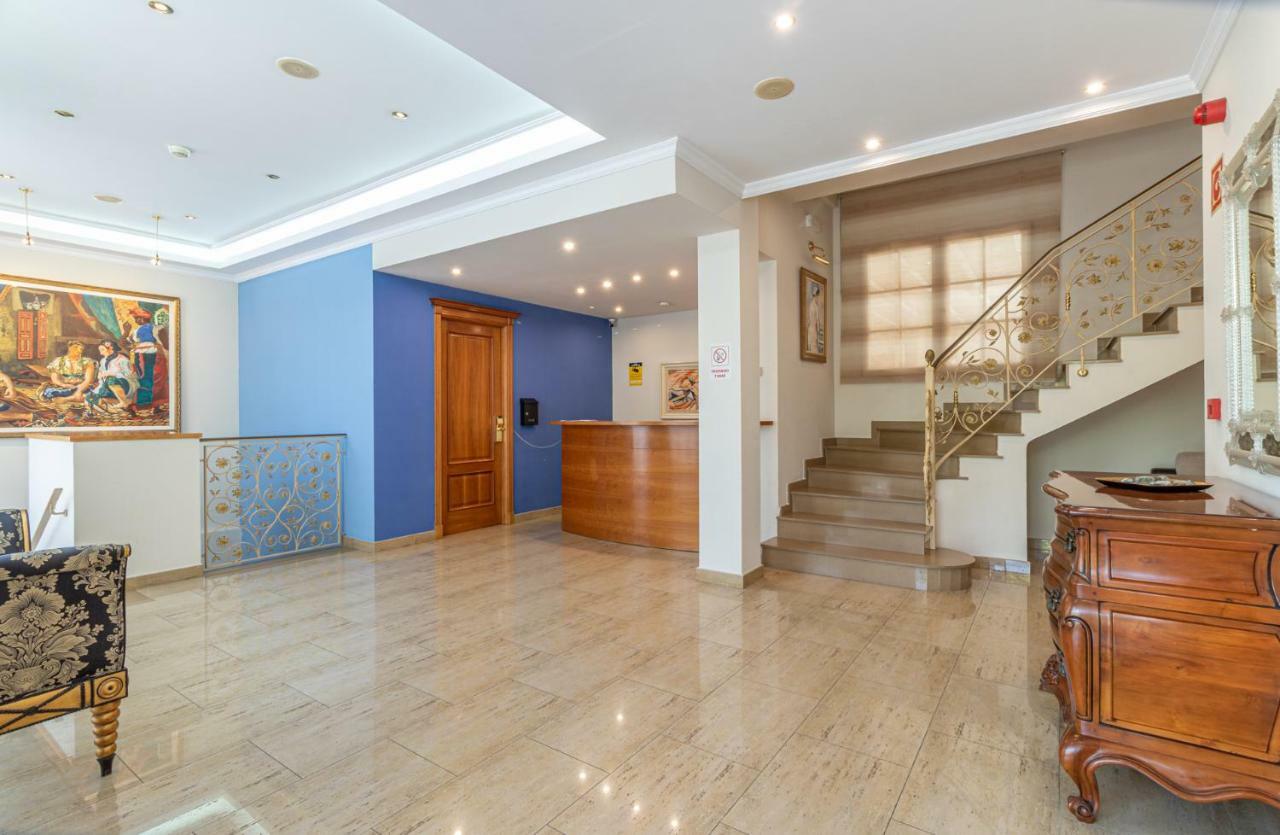 Apartaments Bt Vent De Garbi 艾姆布里亚布拉瓦 外观 照片
